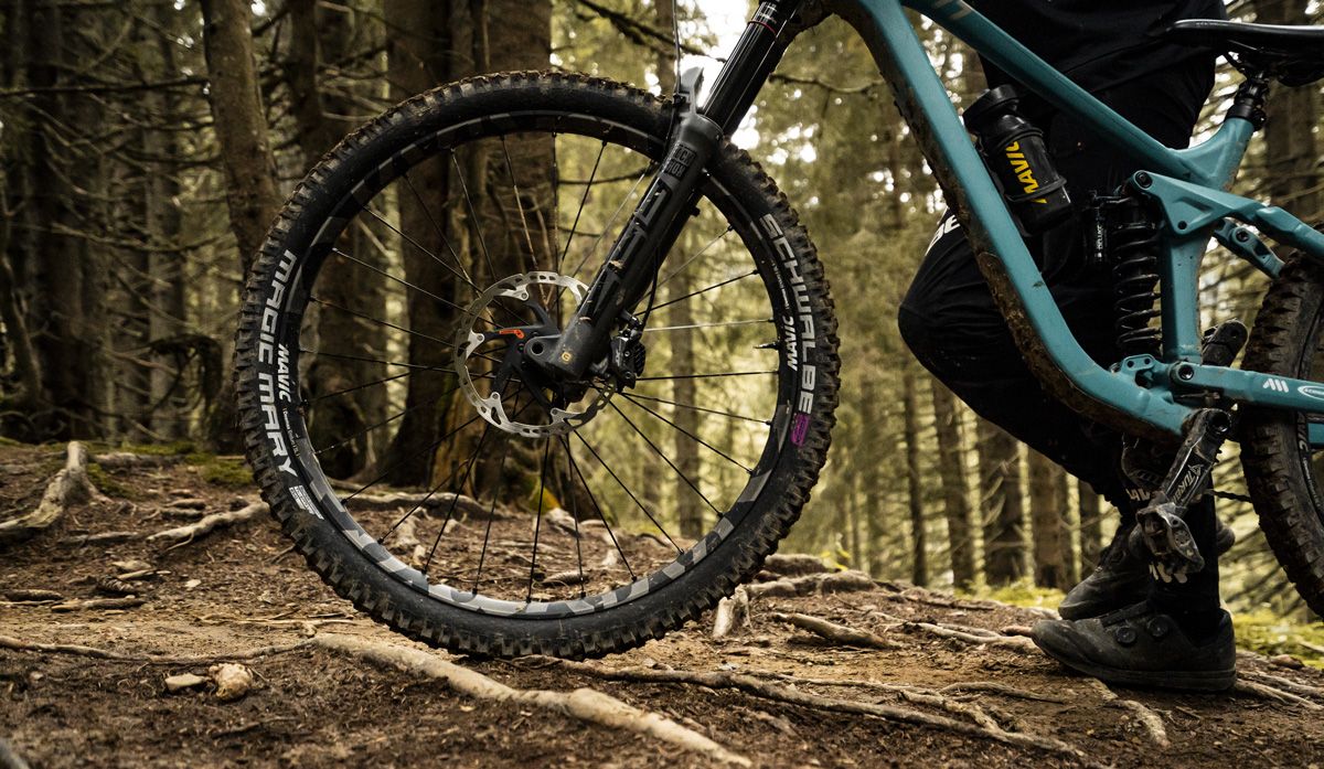 Deemax Enduro SL, equipadas con lo mejor de Mavic Deemax Enduro SL, equipadas con lo mejor de Mavic