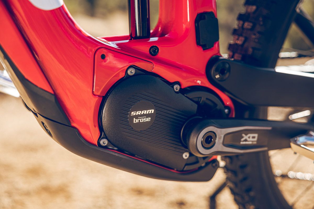 GasGas presenta la nueva MXC. Carbono, SRAM Powertrain y suspensiones DVO (36)