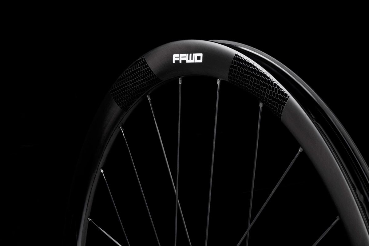 Drift, las ruedas de Gravel FFWD de carbono a un gran precio detasll2