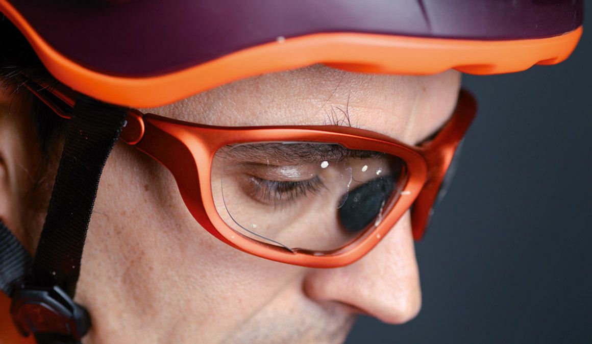 Por fuera o por dentro de las cintas. A vueltas con las gafas Por fuera o por dentro de las cintas. A vueltas con las gafas
