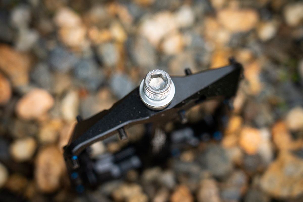 Probamos los nuevos pedales Renthal Revo F (3)