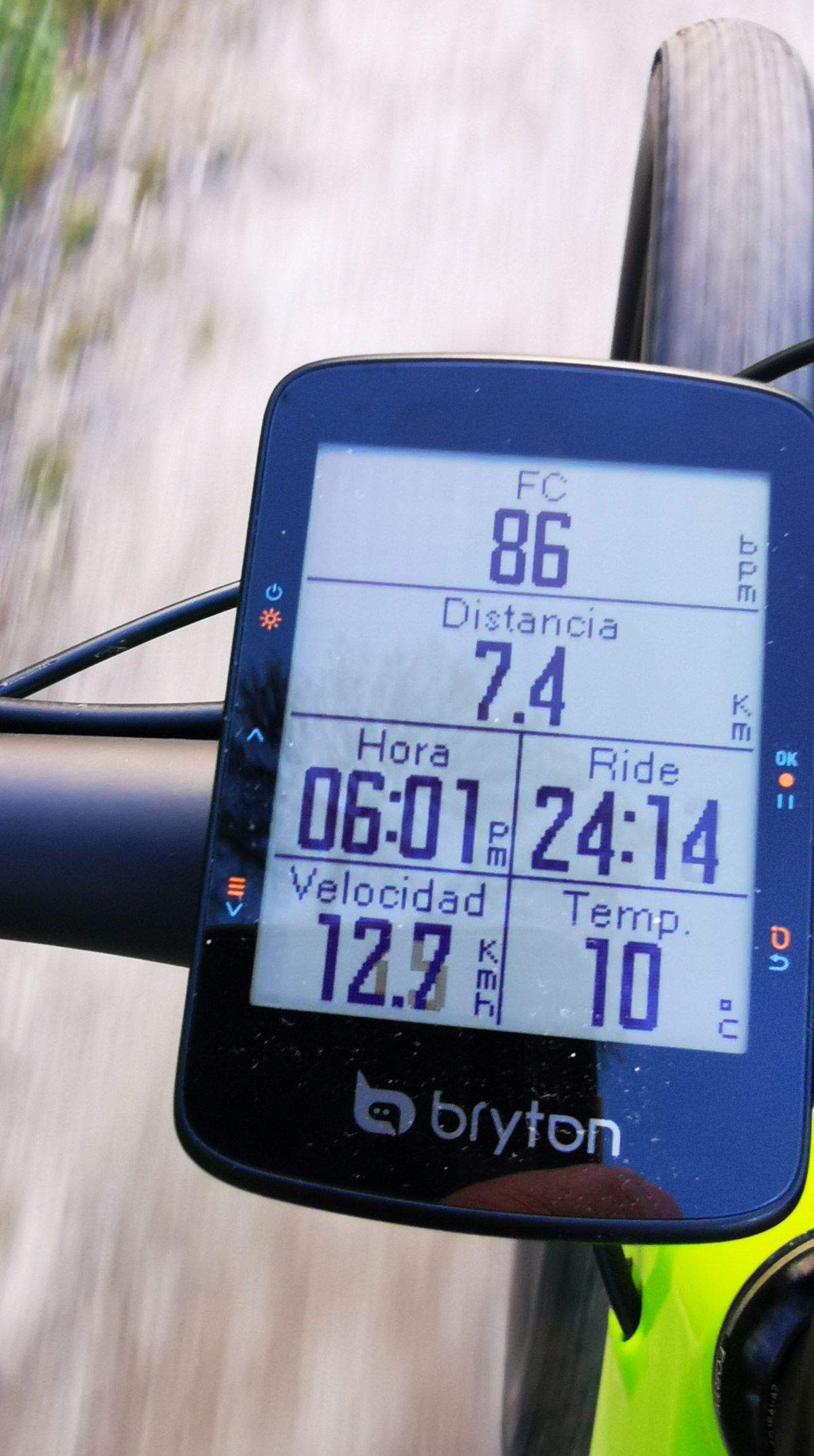Nuevo Bryton Rider 460. Toma de contacto detelle 4