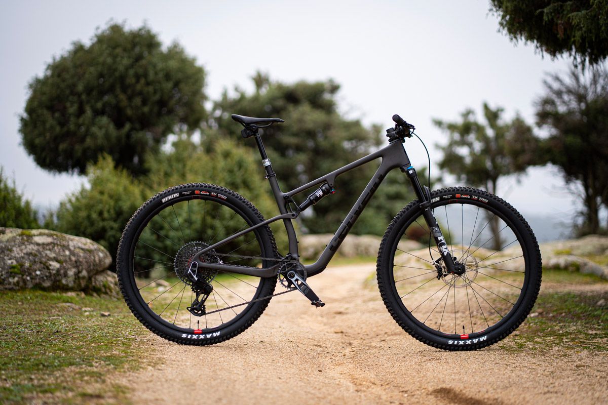Versus Santa Cruz Blur y Cervélo ZFS 5 (72)