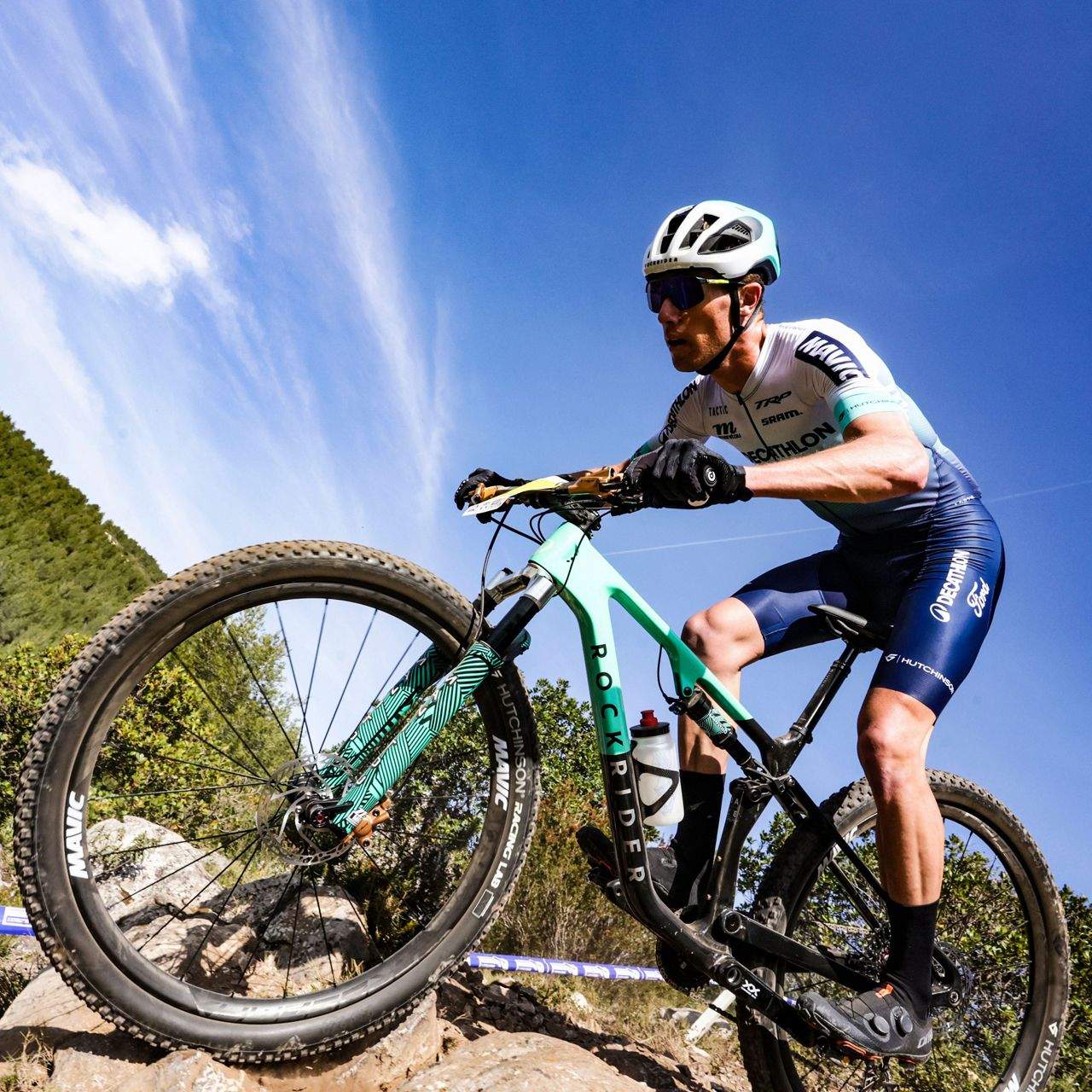 DMT Decathlon Ford Cycling Team (2)