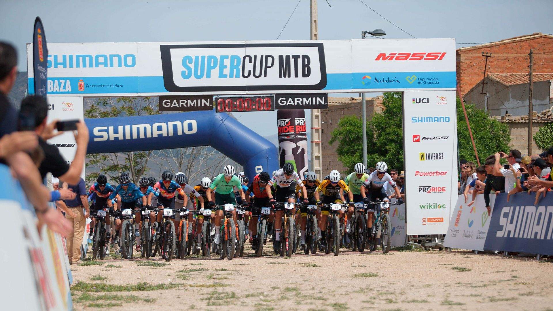 David Valero y Raquel Queirós ganan la Shimano Super Cup Massi de Baza