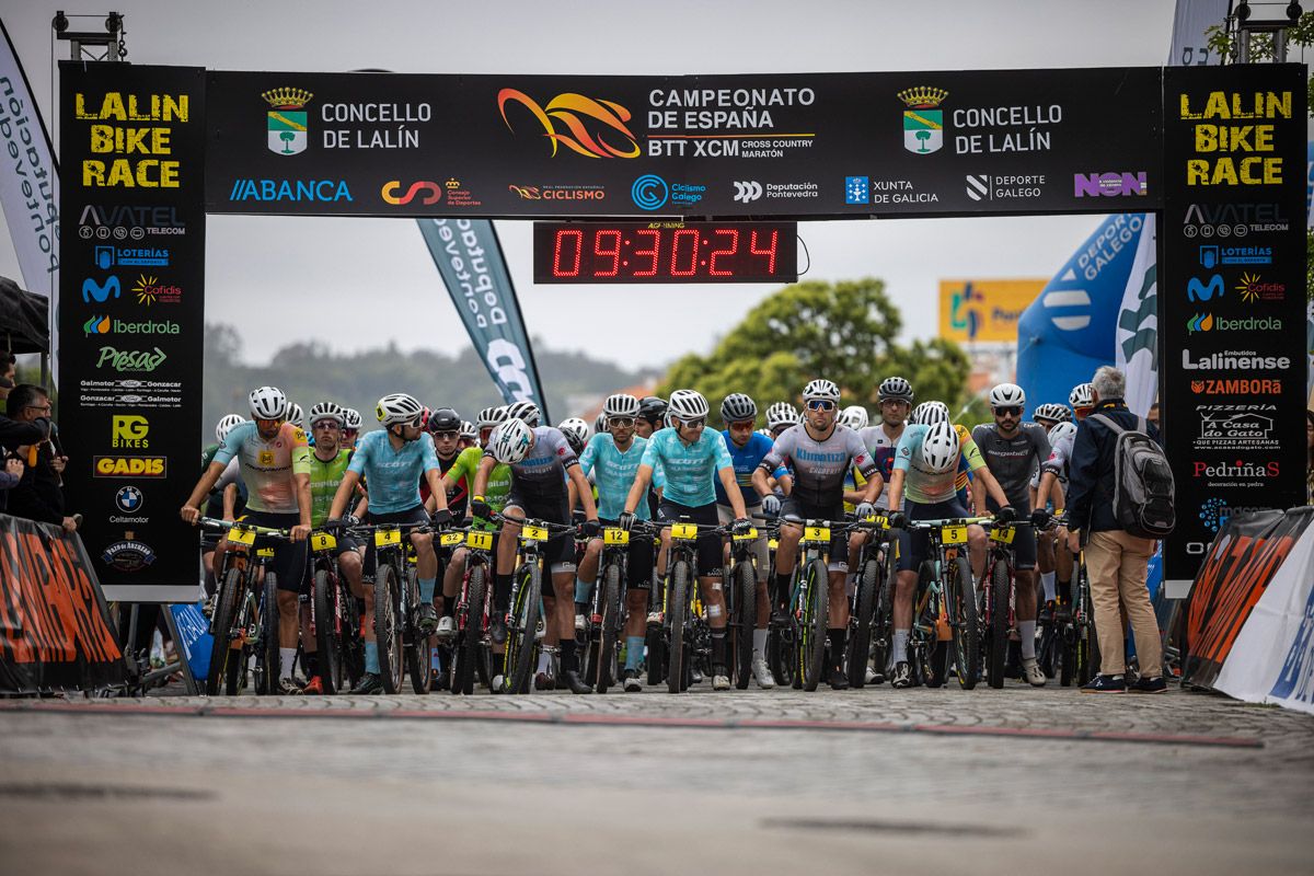 Kortekaas y Sánchez se llevan los títulos en los nacionales XCM detalle salida hombres 