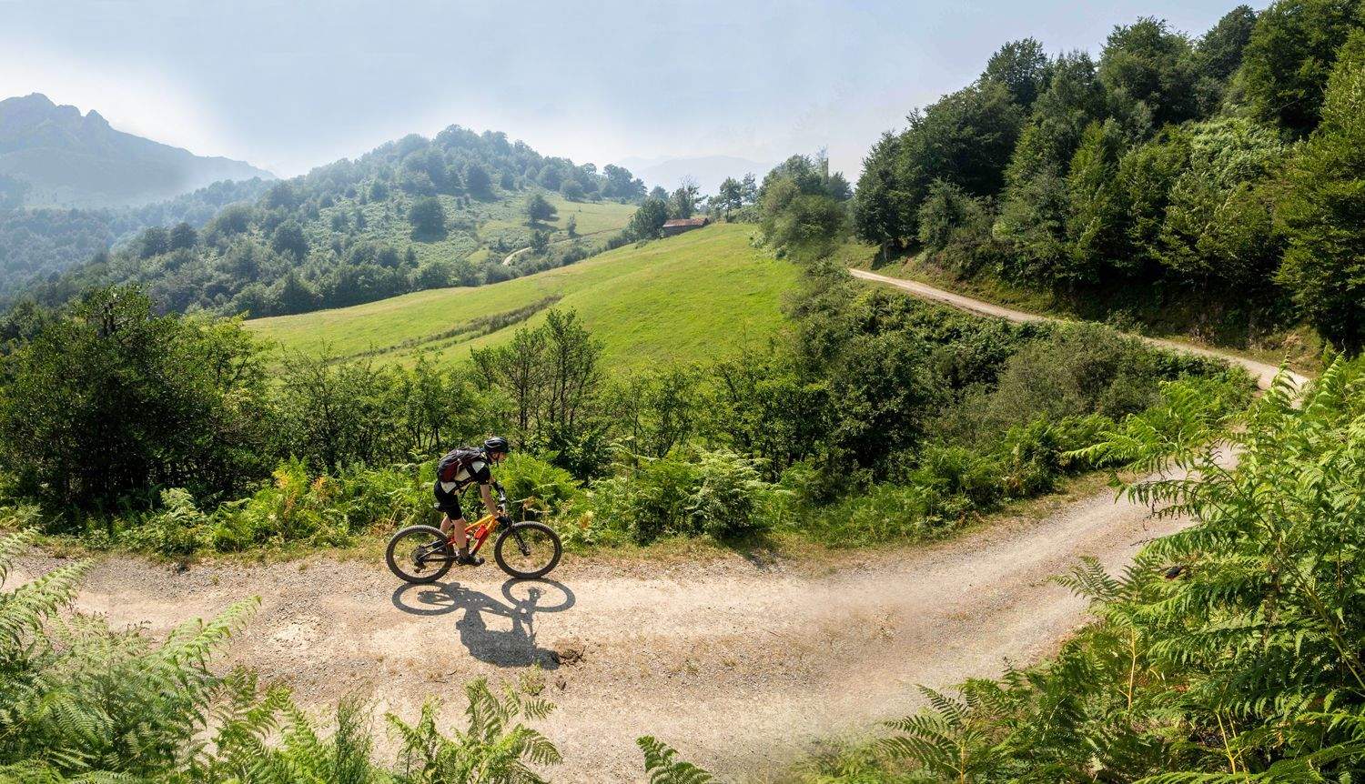 Rutas para el verano  asturias pelonyo mtb