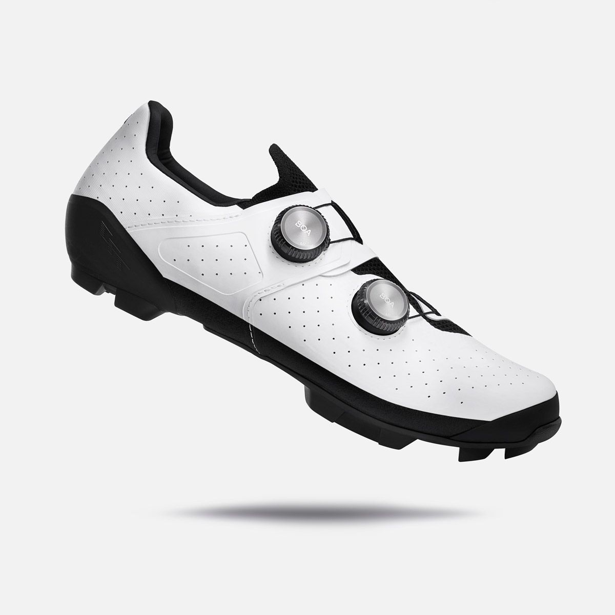 542681 2024 APP Tempr CFR Off Road Cycling Shoe 9102257 wh FULL press 5bd71d original 1718812234