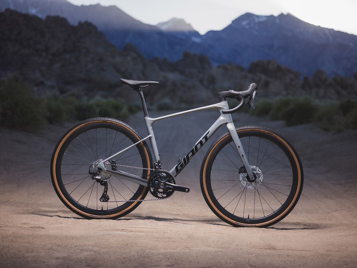 Giant Revolt Advanced 0 4