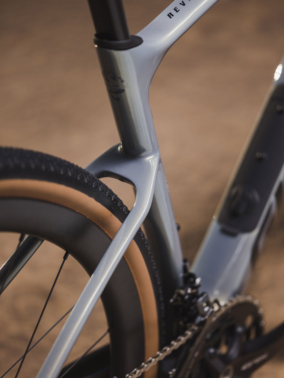 Giant Revolt Advanced 0 16