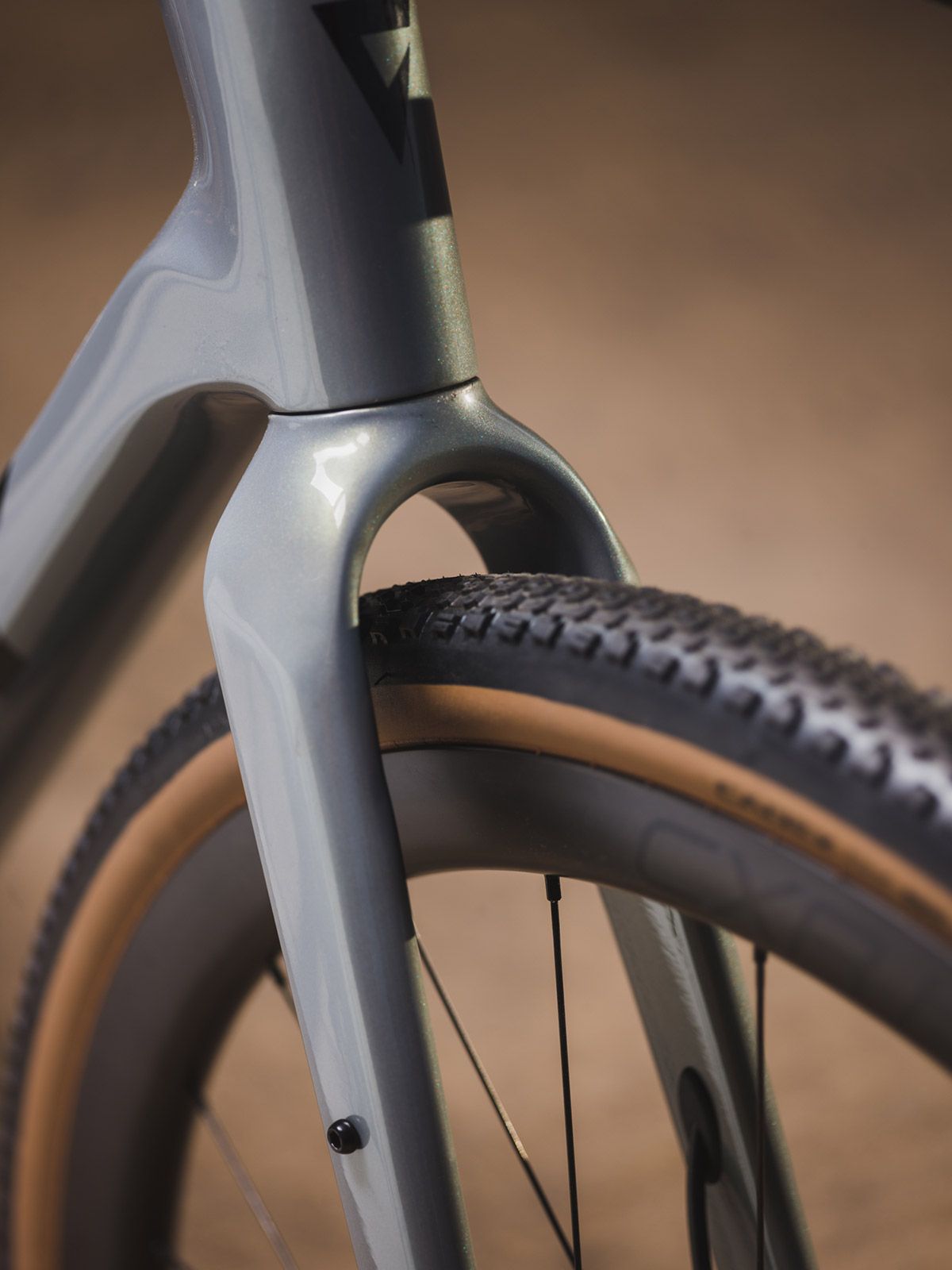 Giant Revolt Advanced 0 23