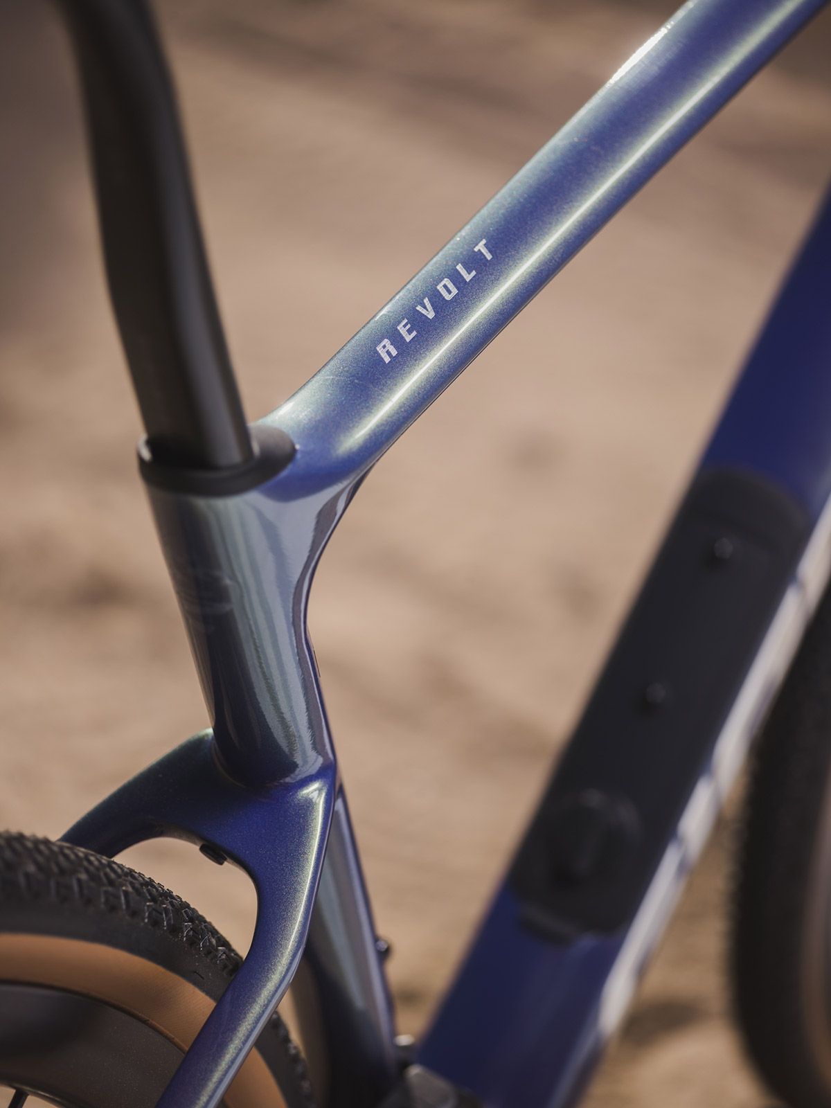 Giant Revolt Advanced Pro 0 18