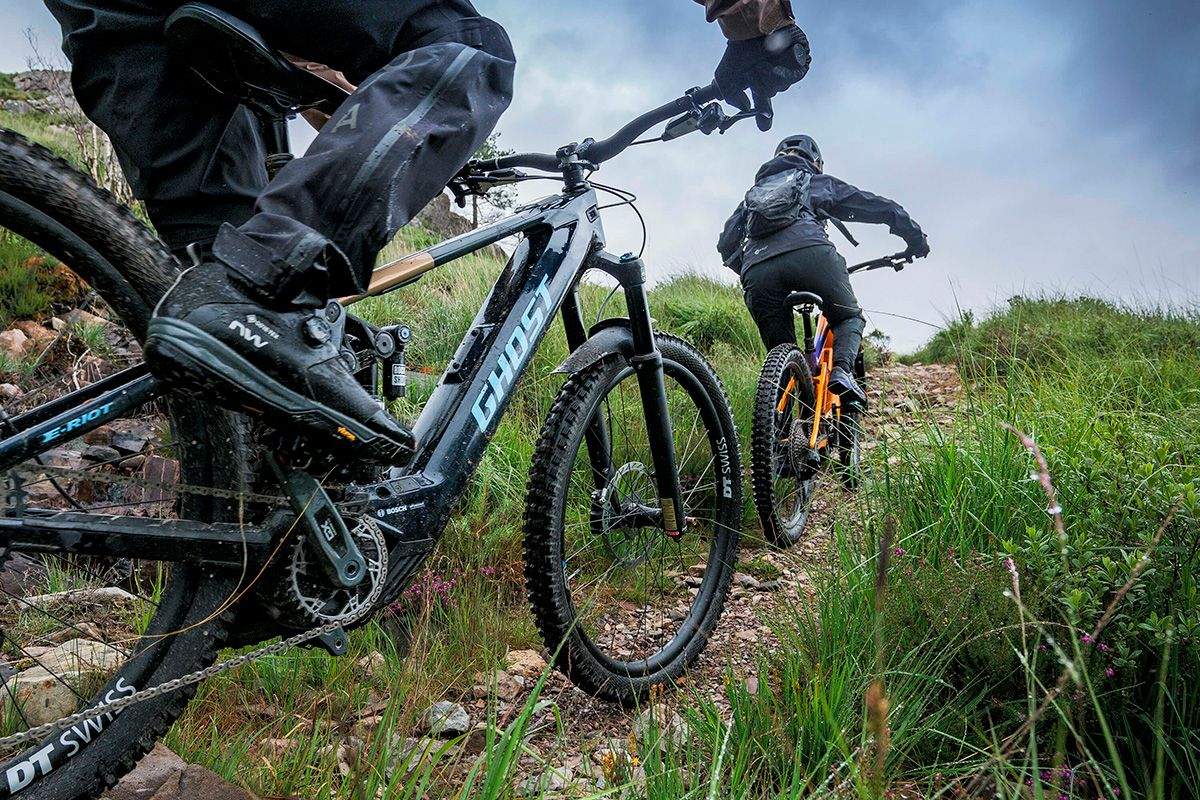 action detail grass eriot scotland ghost my25