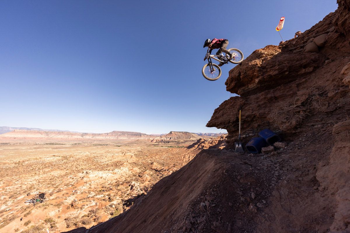 Robin Goomes se lleva la primera edición de Red Bull Rampage femenino (19)