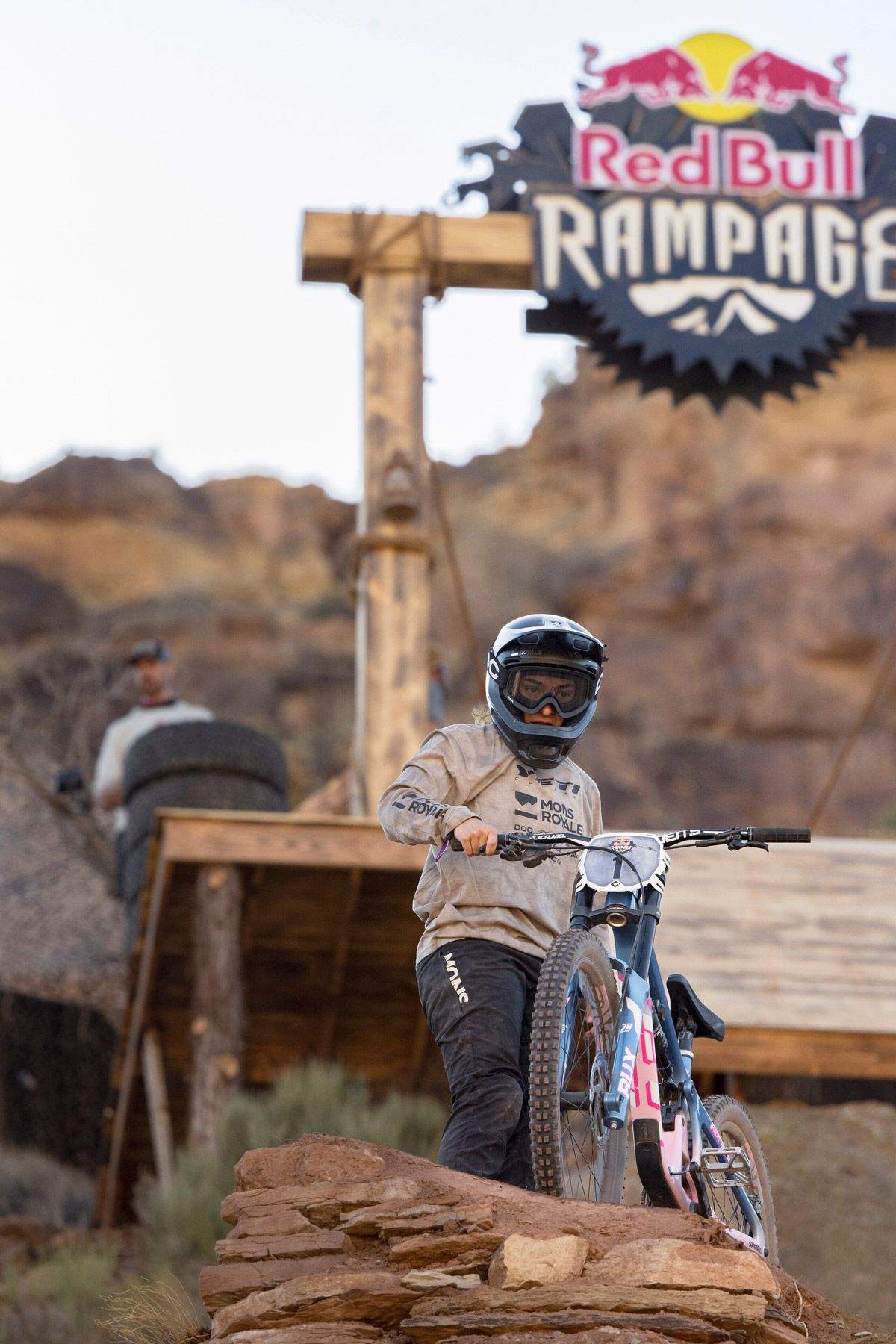 Robin Goomes se lleva la primera edición de Red Bull Rampage femenino (21)