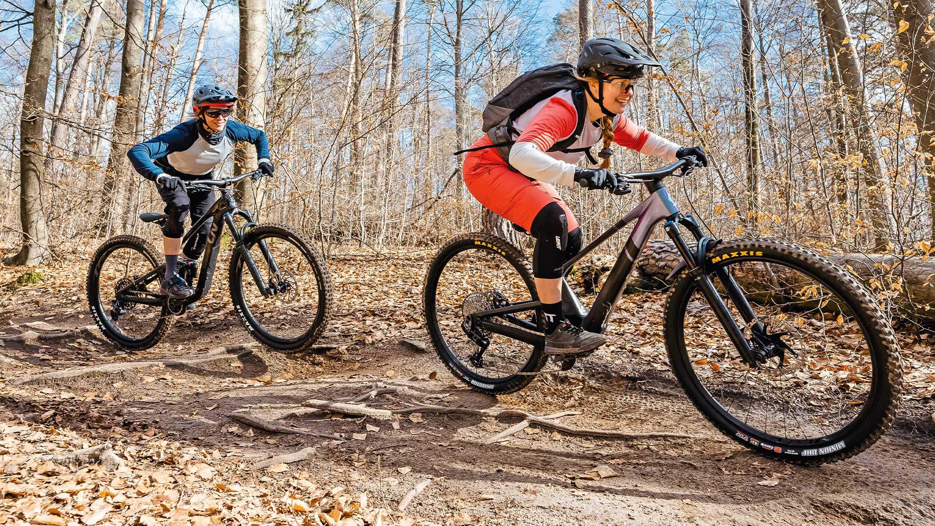Dos All Mountain de mujer. Liv Intrigue LT vs. Scott Contessa Genius ST