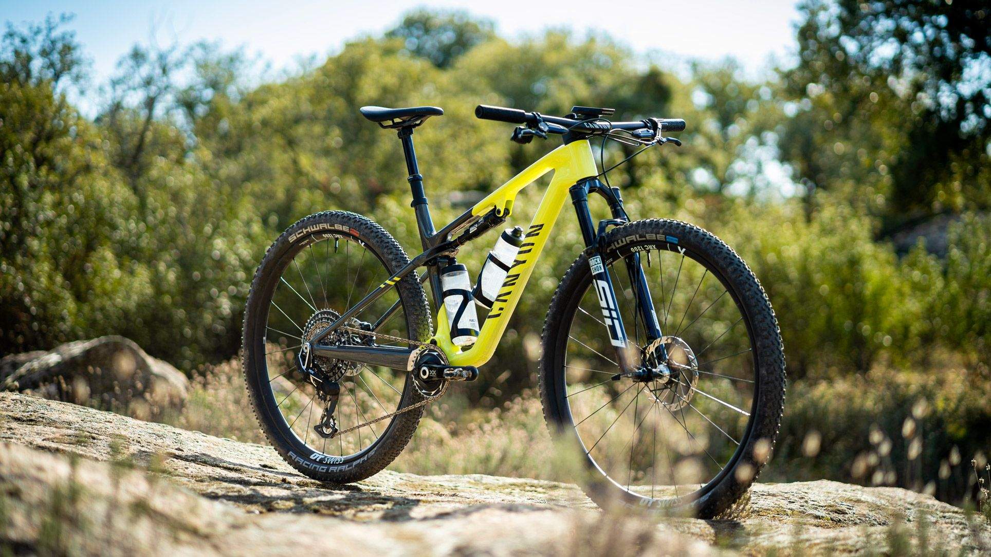 Probamos la Canyon Lux World Cup AXS 2025 Probamos la Canyon Lux World Cup AXS 2025