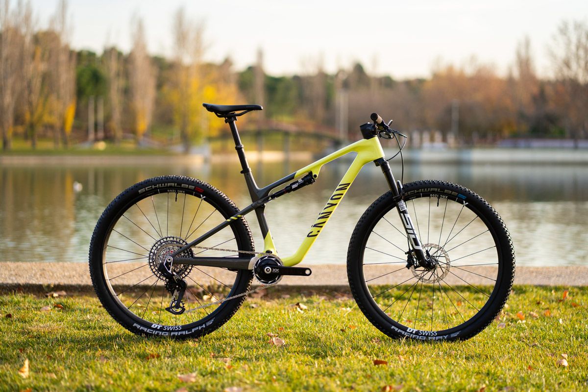 Detalles Canyon Lux World Cup CFR  (1)