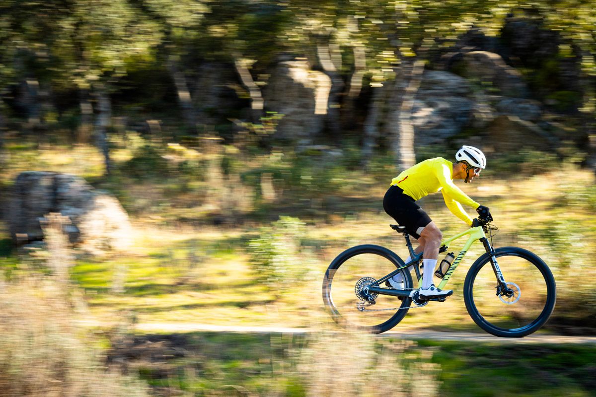 Accion Canyon Lux World Cup CFR 10