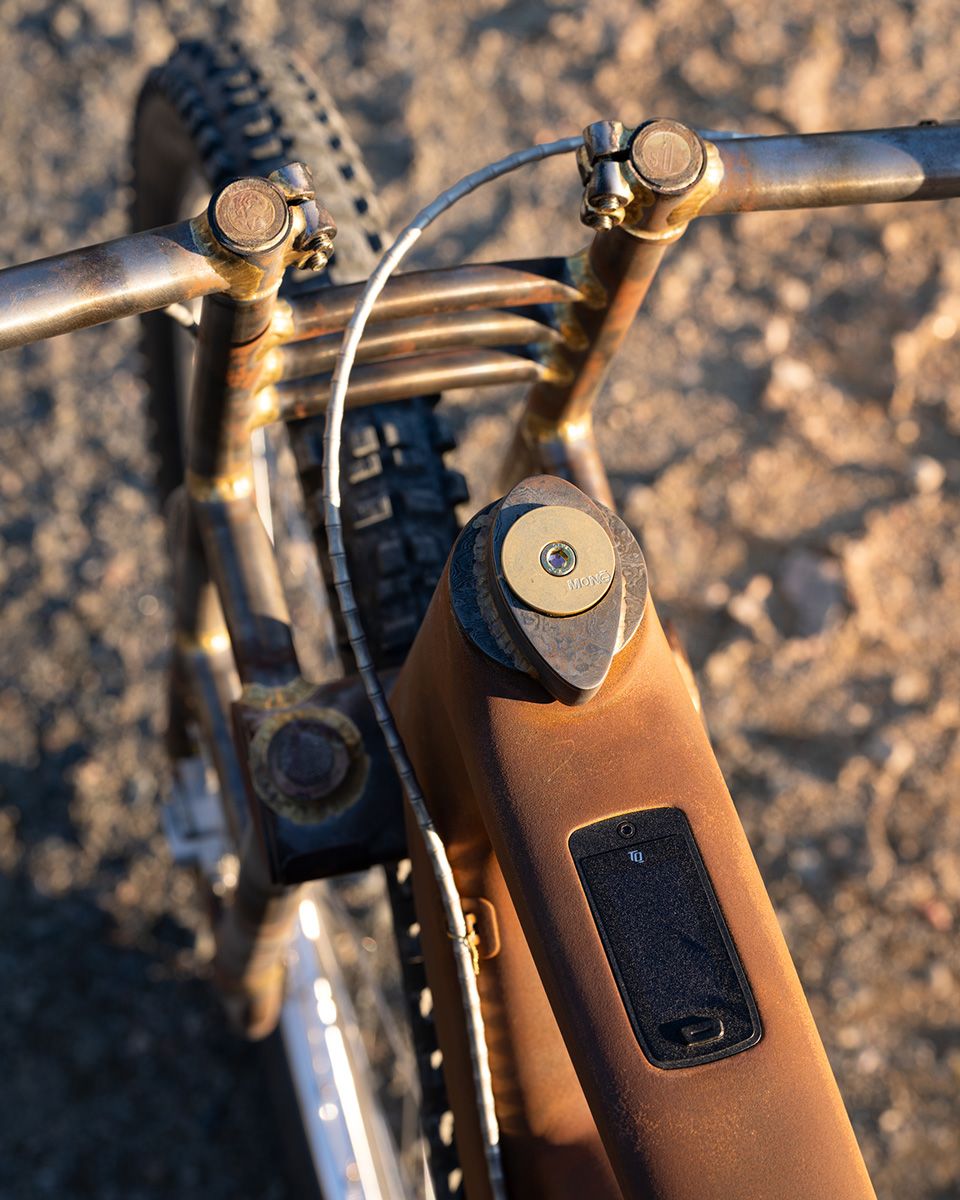 DANGERHOLM SOLACE WASTELAND SCOTT BIKE PHOTO BY GUSTAV GULLHOLM (7) DANGERHOLM SOLACE WASTELAND SCOTT BIKE PHOTO BY GUSTAV GULLHOLM (7)