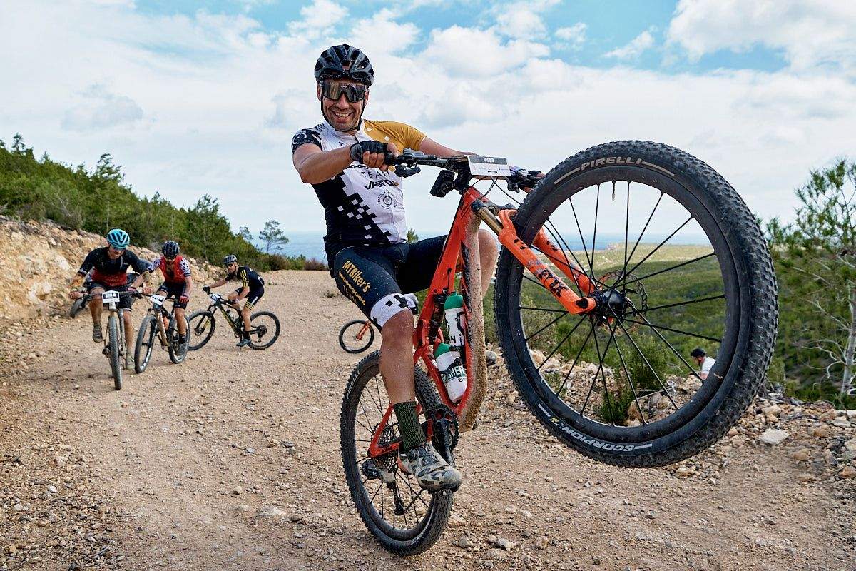 Vuelta a Ibiza SIROKO by Shimano 2025. La isla mítica detalle