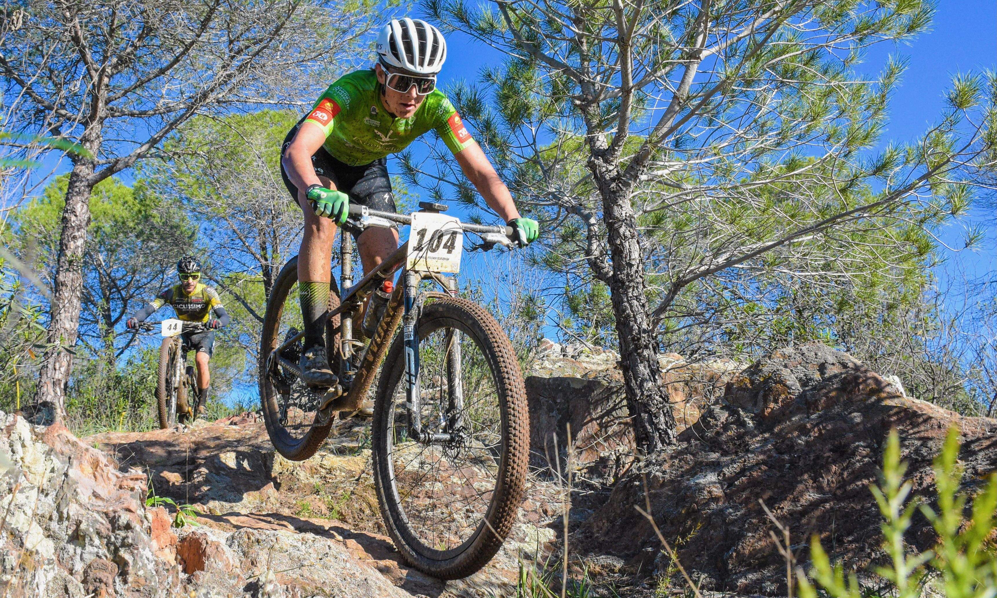 Natalia Fischer bajando con su S-Works Epic World Cup © La Leyenda de Tartessos 