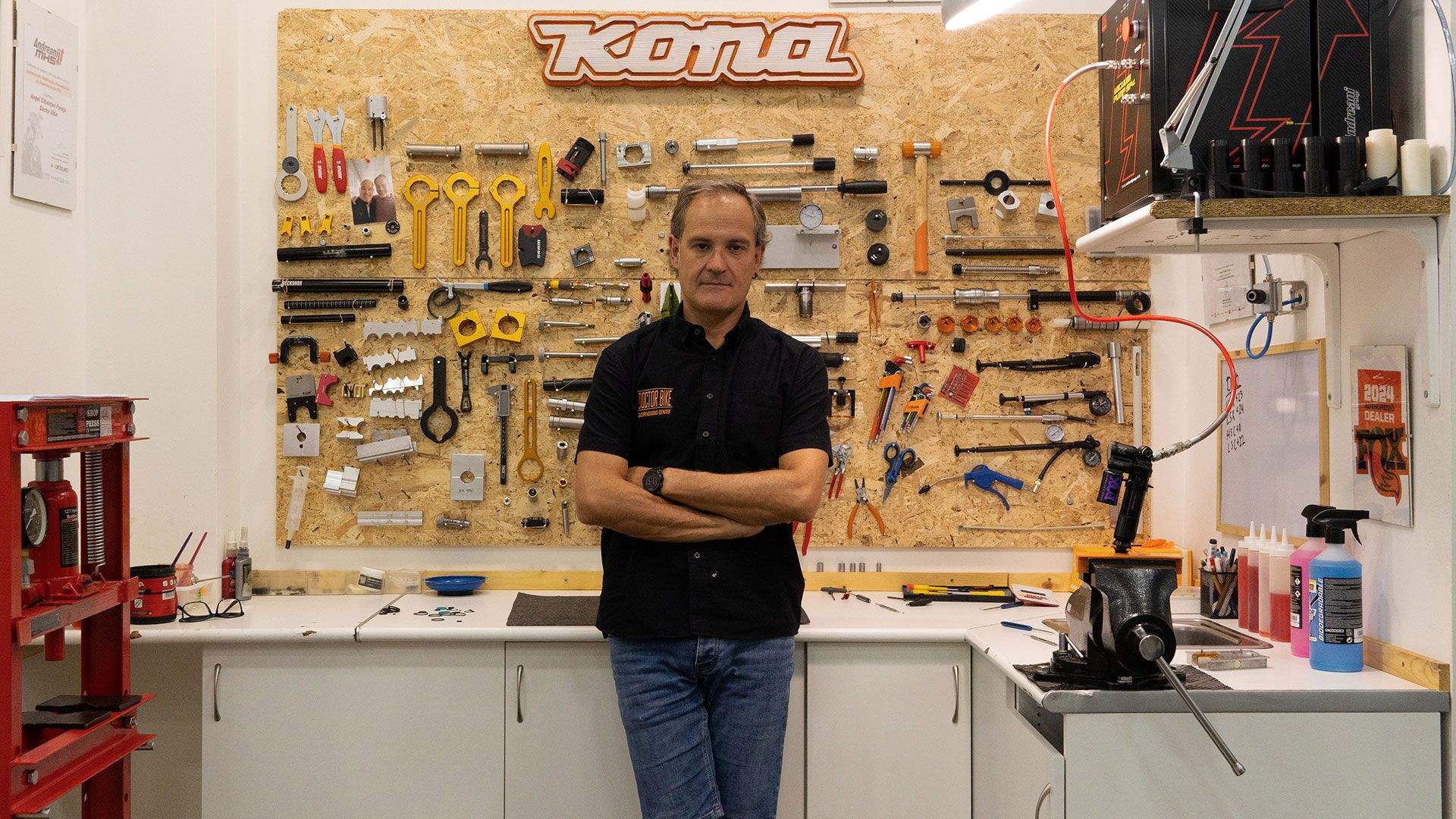 Doctor Bike. Un taller de referencia en suspensiones MTB y motores de e bike Doctor Bike. Un taller de referencia en suspensiones MTB y motores de e bike