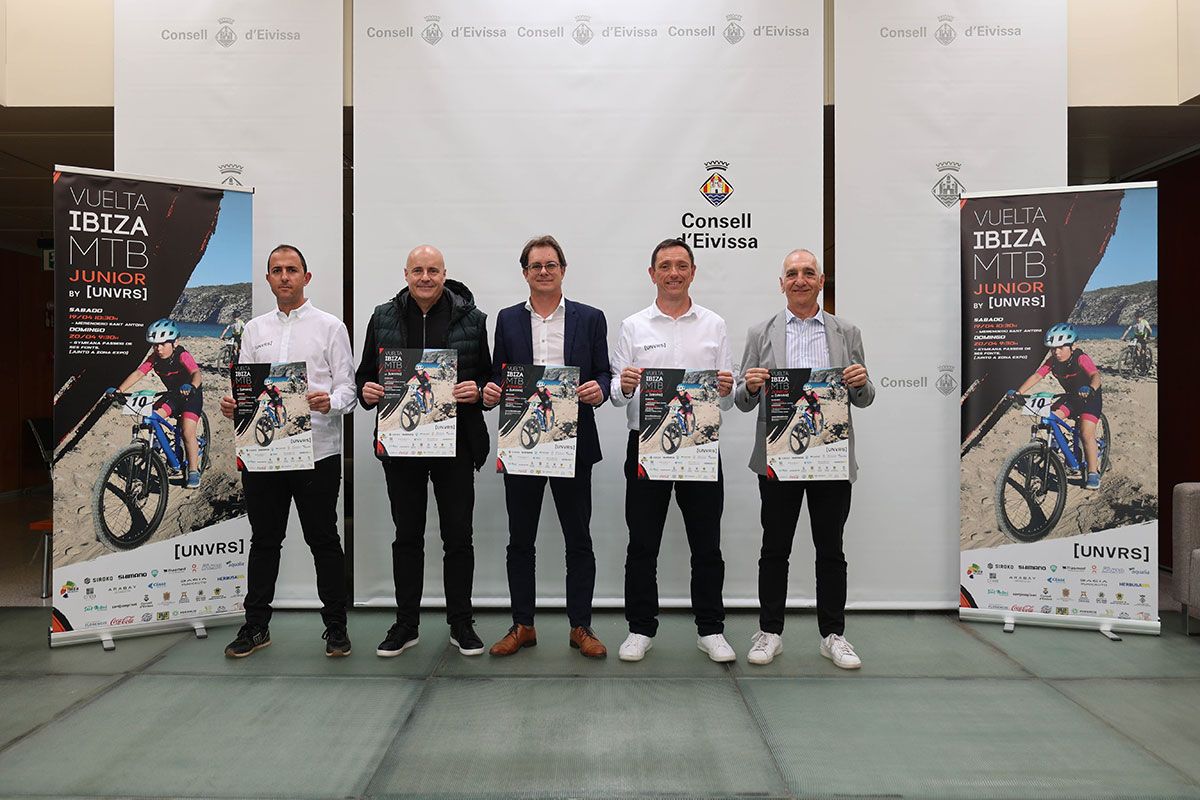 Presentación VueltaIbizaMTBJuniorUNVRS 20Mar2025 (7) Presentación VueltaIbizaMTBJuniorUNVRS 20Mar2025 (7)