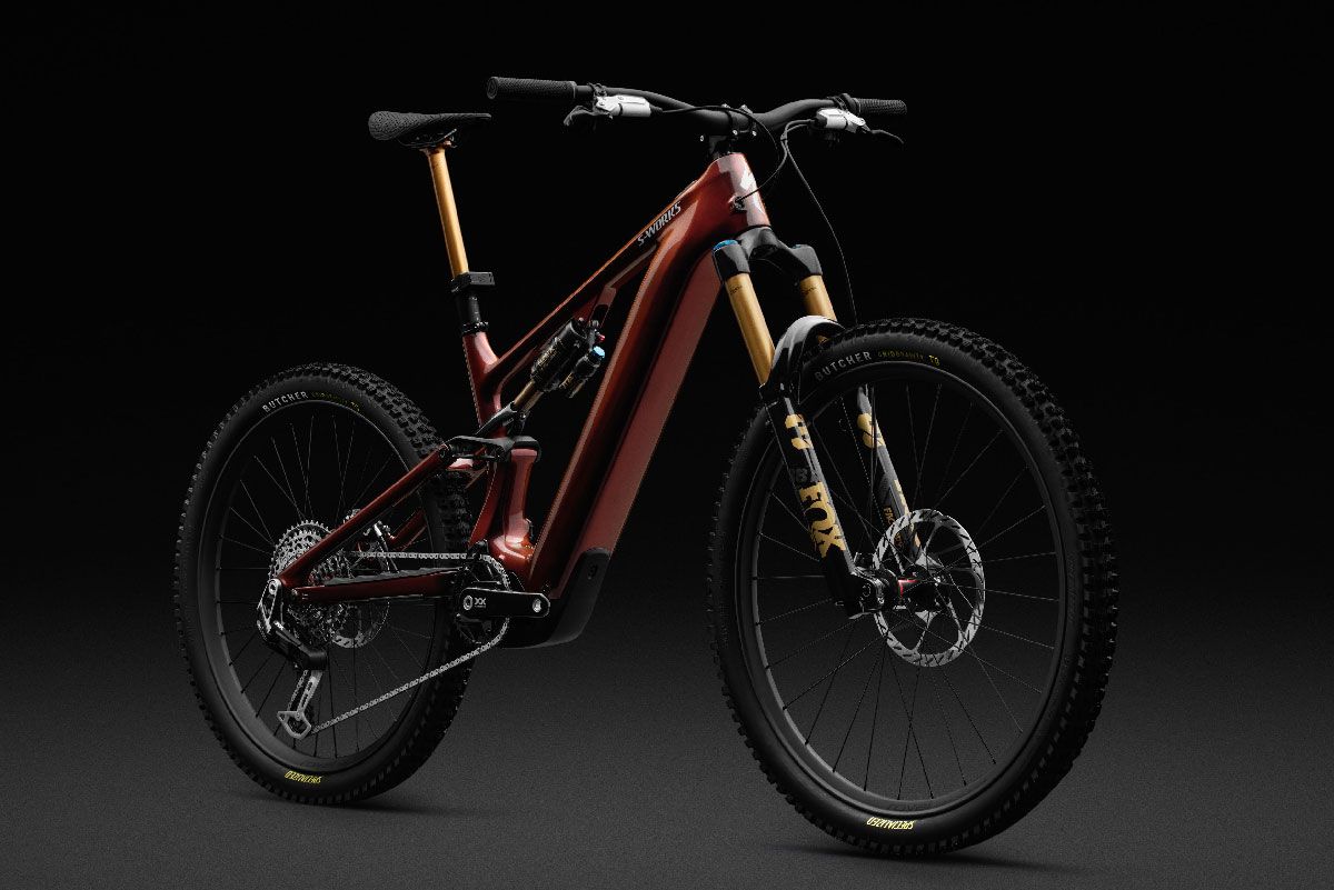 MY24 LEVO SW FRONT 3QUATERS 1846 V2