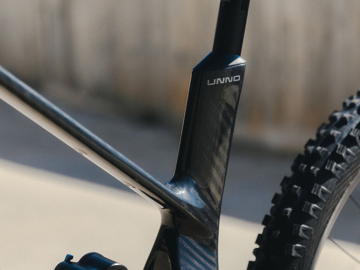 UNNO Mith Pro Outside 5