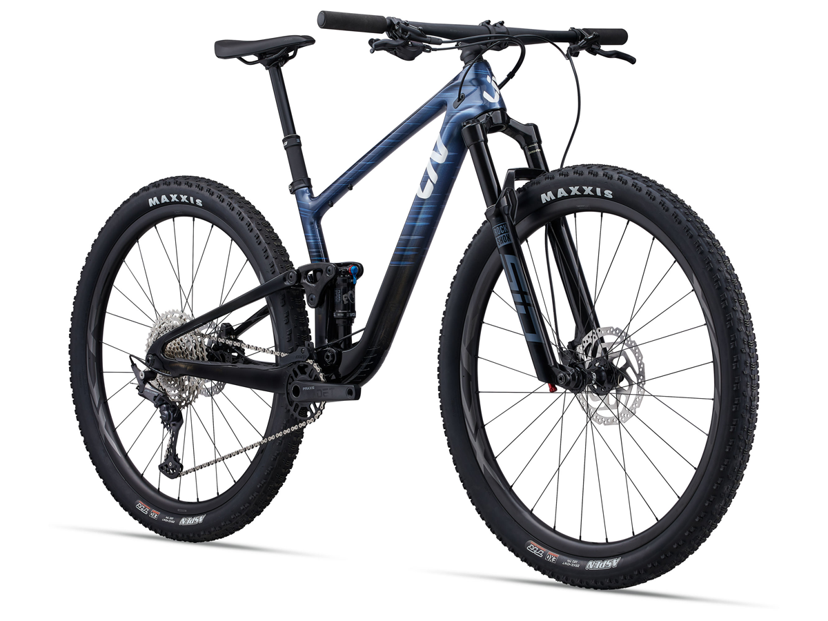 Liv Cycling con el MTB de la Mujer Liv Pique Advanced 29