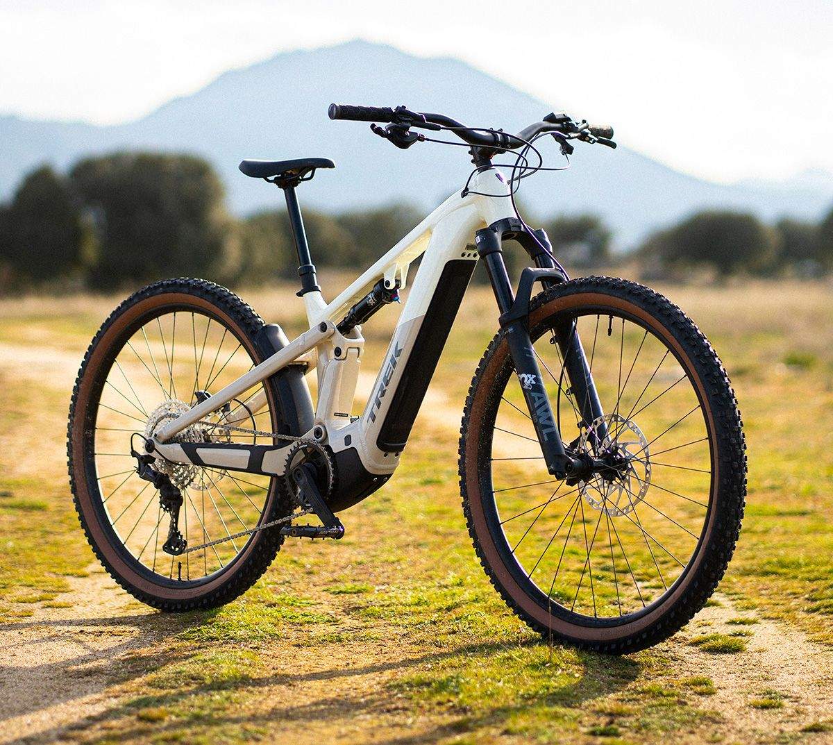 Estudio Trek Powerfly (4) Estudio Trek Powerfly (4)