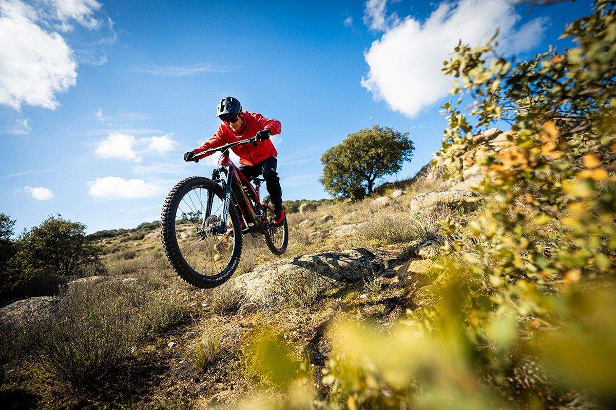 Accion Berria Stratos 18