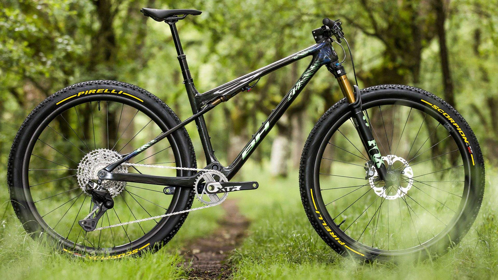 BH Lynx SLS y Race. Ahora con el nuevo Shimano XTR electrónico BH Lynx SLS y Race. Ahora con el nuevo Shimano XTR electrónico