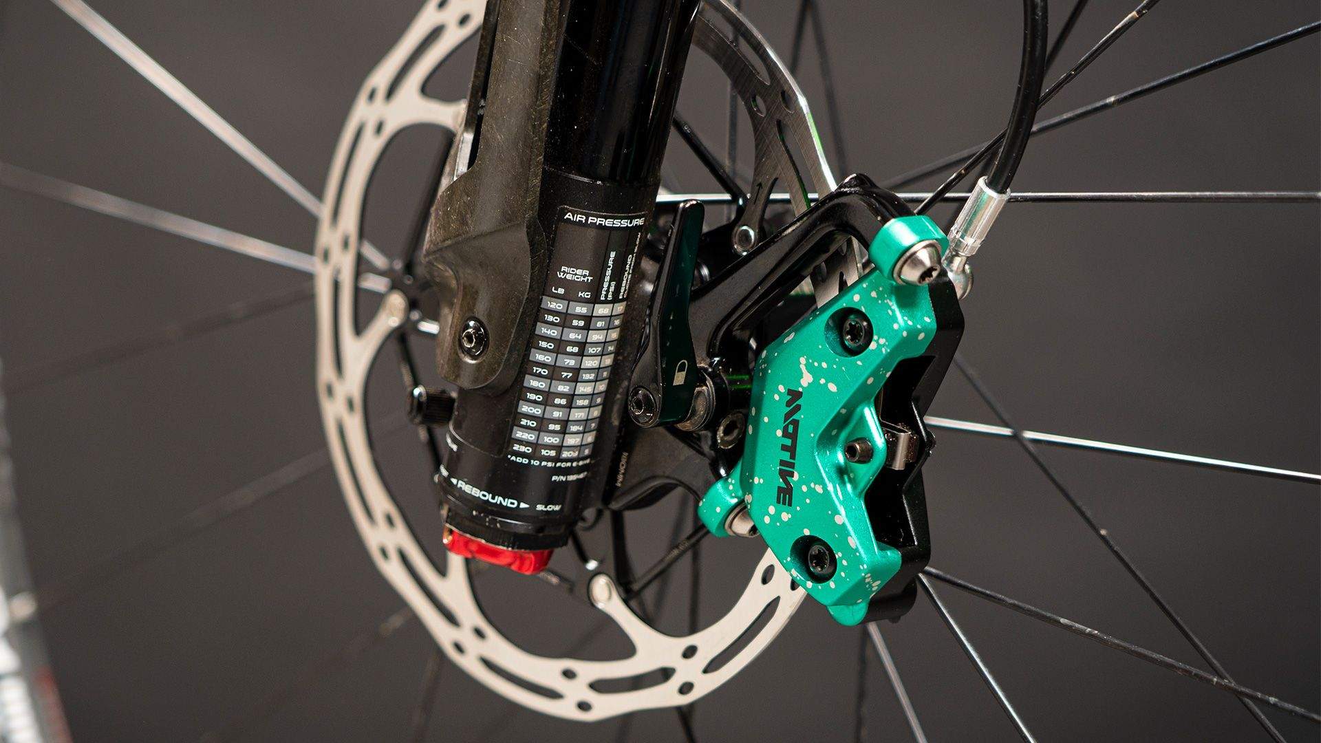 Montar unos frenos SRAM Motive