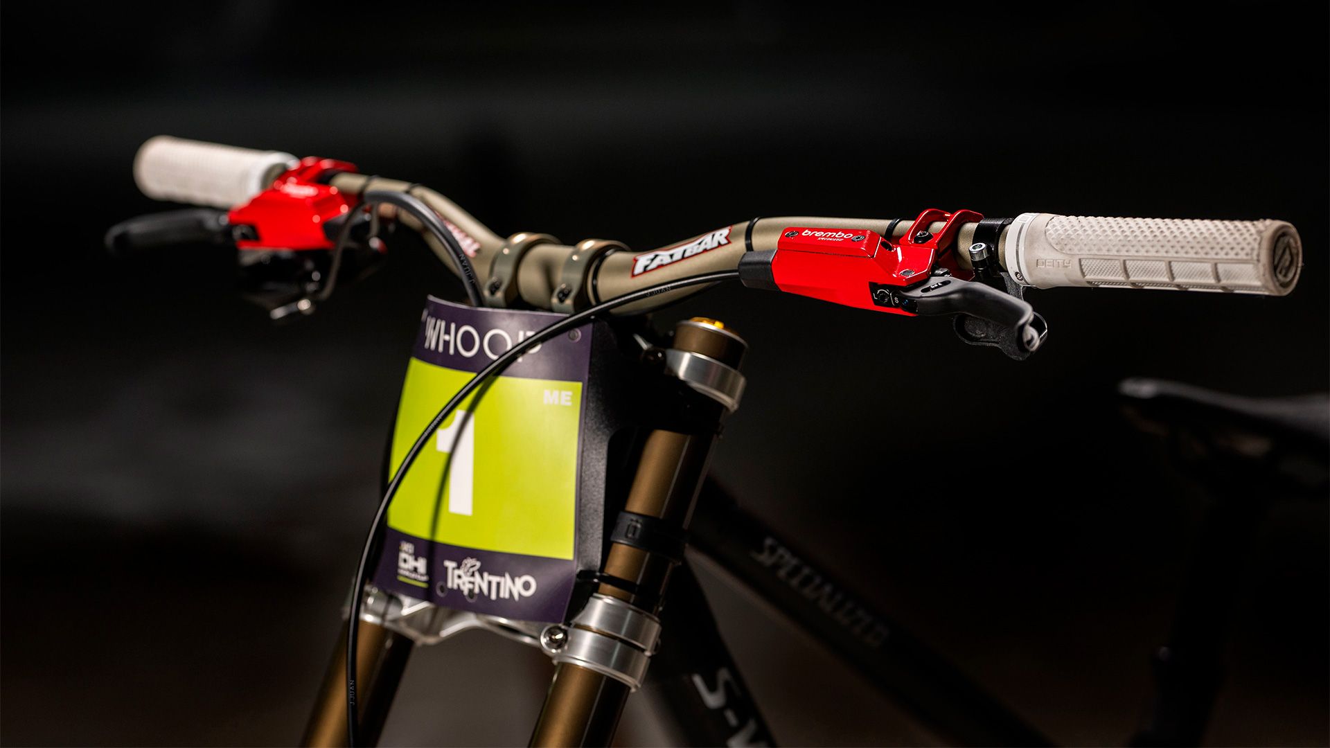 J.JUAN, la firma española presente en el equipo Gravity de Specialized
