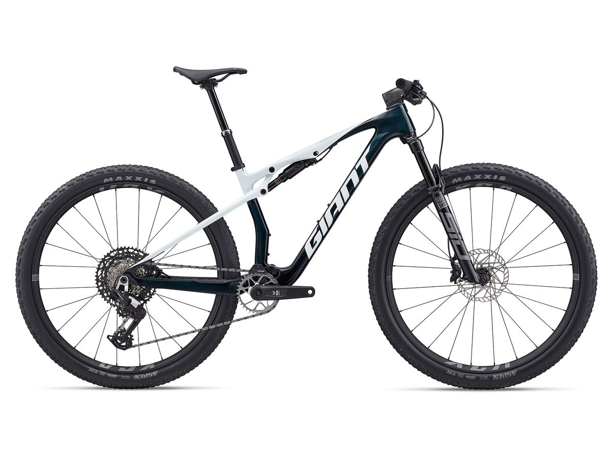 MY26 Anthem Advanced SL 2 Color A Mariana Blue