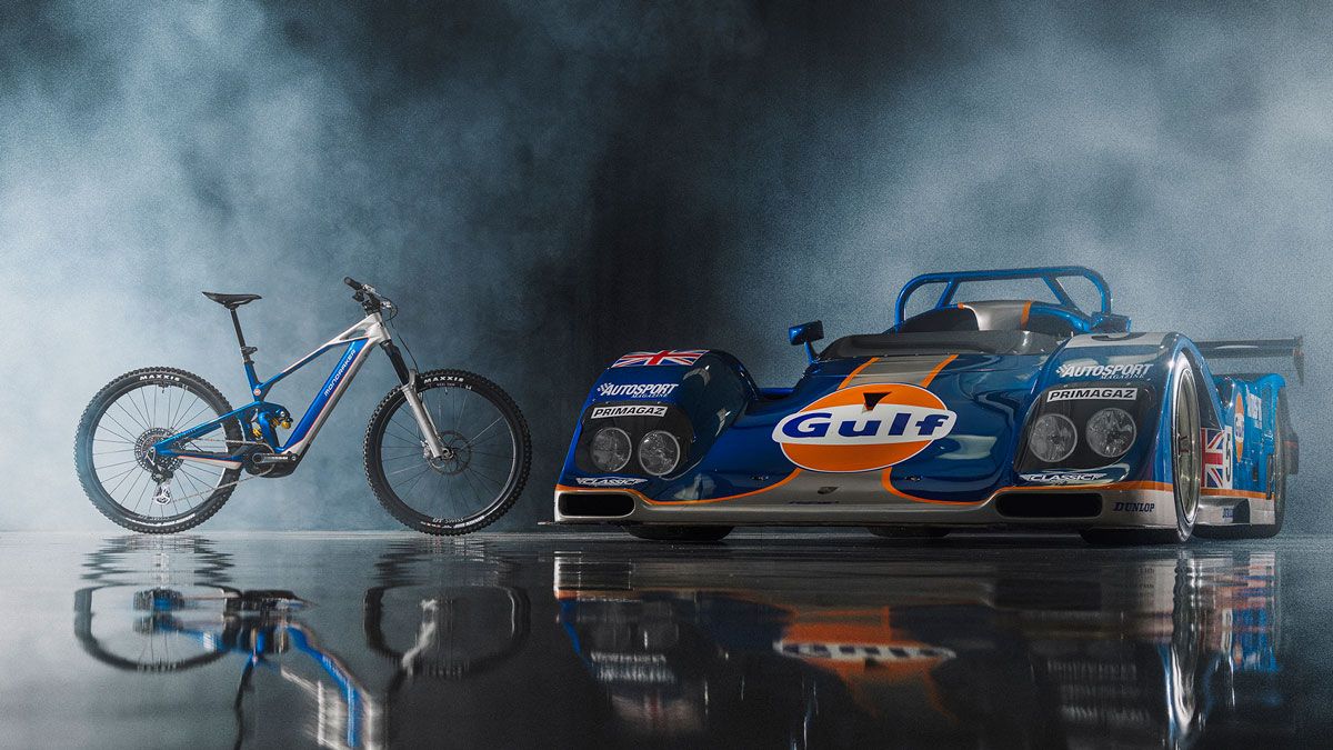 Mondraker Crafty Unlimited Gulf Edition, la exclusive eMTB inspirada en Porche Mondraker Crafty Unlimited Gulf Edition, la exclusive eMTB inspirada en Porche