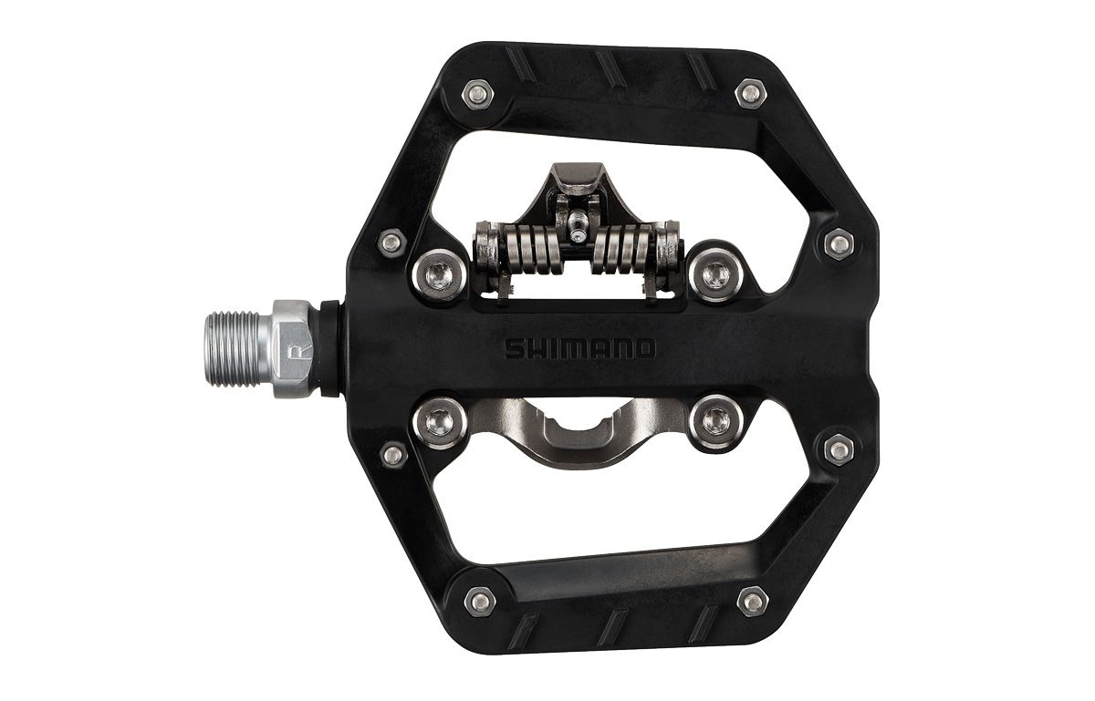 El lado 'flat' de los pedales Shimano PD EH510 ofrece 8 pines que evitan que la suela de tu zapatilla se deslice
