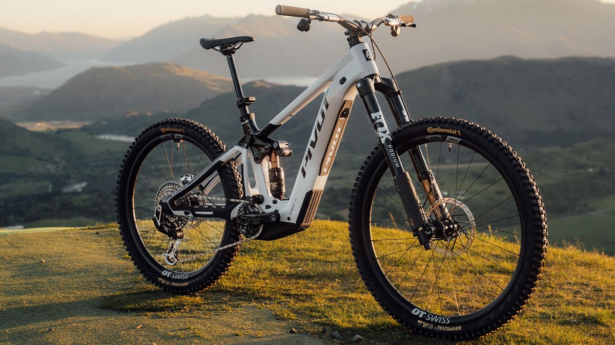 Shuttle LT 2026. Posiblemente la mejor eMTB de Pivot Shuttle LT 2026. Posiblemente la mejor eMTB de Pivot