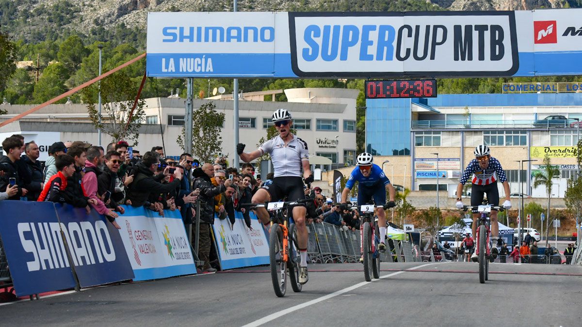 Brandl y Henderson se hacen con una reñida Shimano Super Cup Massi La Nucía 2026 Brandl y Henderson se hacen con una reñida Shimano Super Cup Massi La Nucía 2026