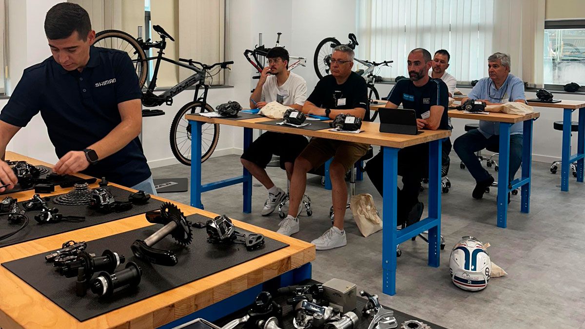 Shimano Iberia Academy. Nuevo programa de Formación Técnica 2026 Shimano Iberia Academy. Nuevo programa de Formación Técnica 2026