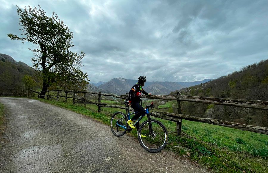 Rutas Bici Asturias y Ruth Moll, ahora con Pedales del Mundo1 Rutas Bici Asturias y Ruth Moll, ahora con Pedales del Mundo1