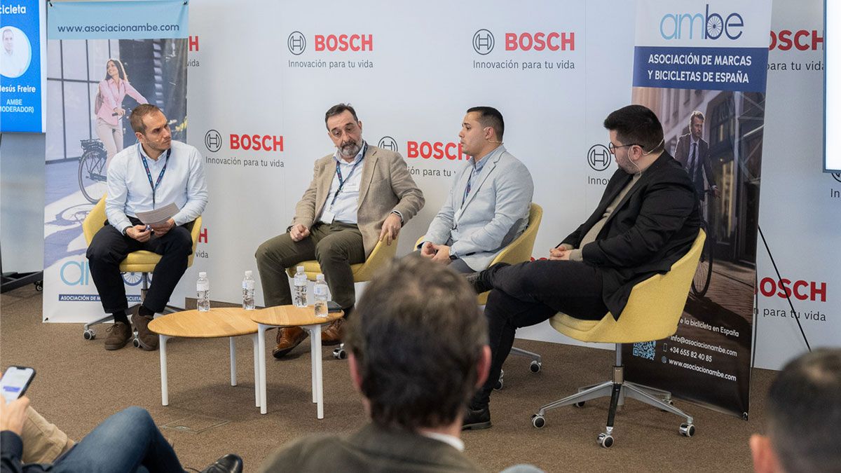 El sector de la bicicleta en España se reúne. Innovación, normativa y comunicación El sector de la bicicleta en España se reúne. Innovación, normativa y comunicación