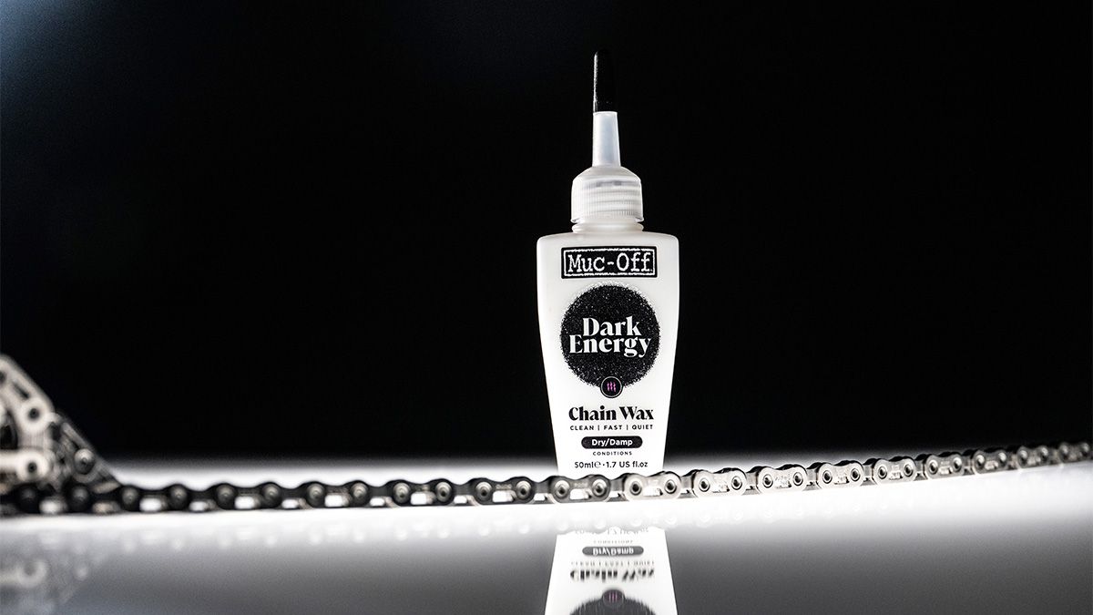 Dark Energy Chain Wax, la nueva cera para cadenas de Muc-Off