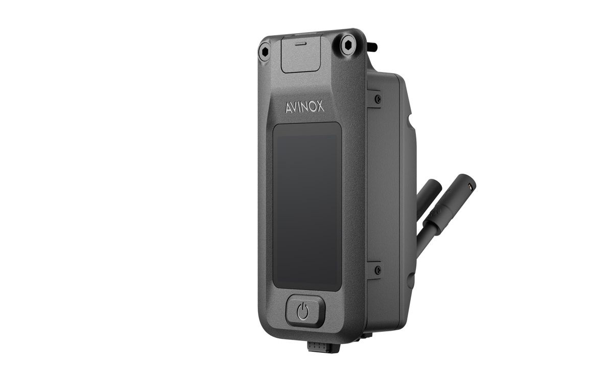 Avinox DP100 F Display Side View Avinox DP100 F Display Side View