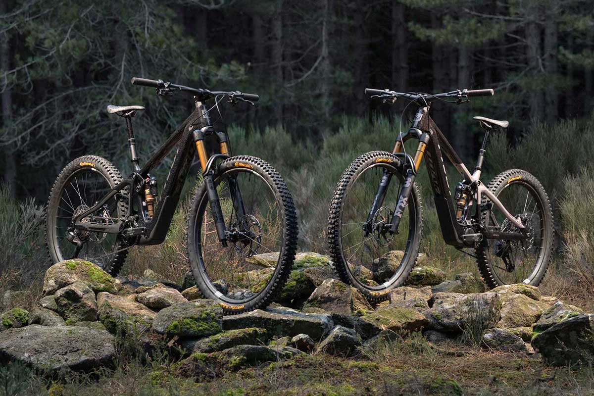 Shuttle AMPd bitw PivotCycles2