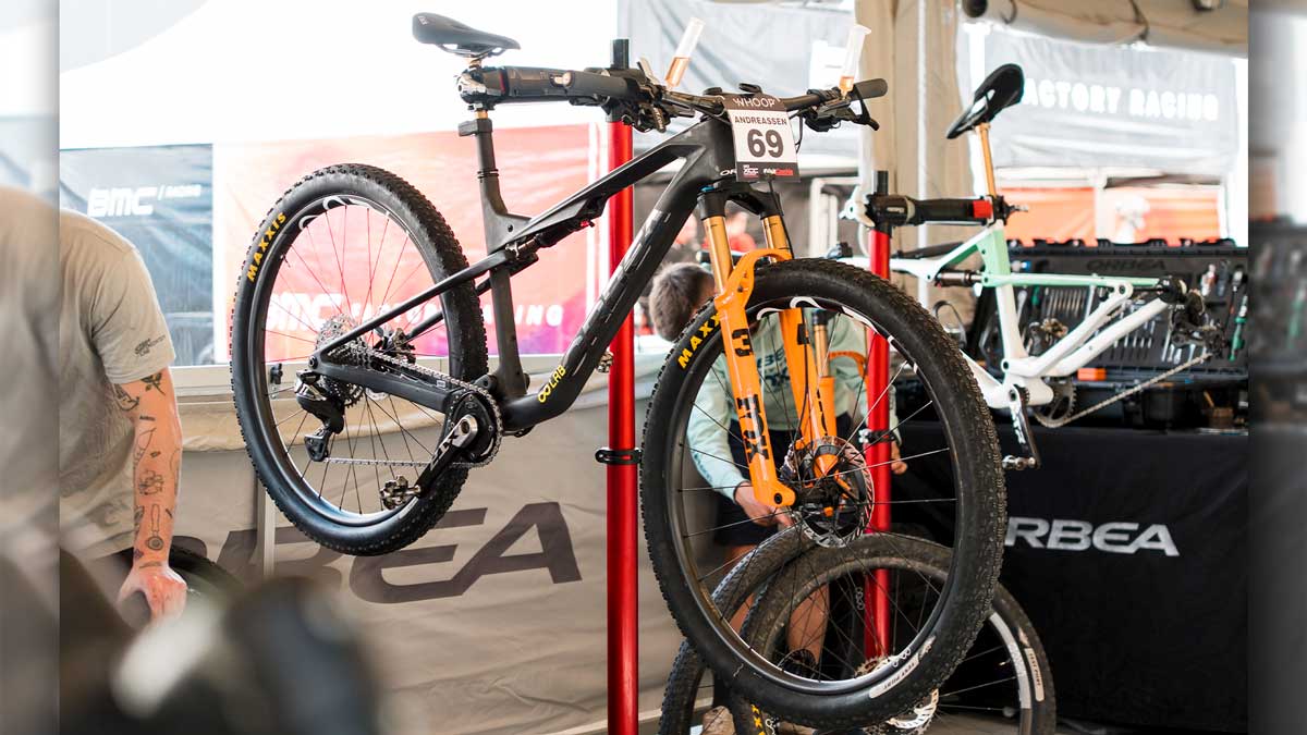 Orbea prueba una bici experimental en Nové Město ¿Estamos ante la nueva Oiz Orbea prueba una bici experimental en Nové Město ¿Estamos ante la nueva Oiz