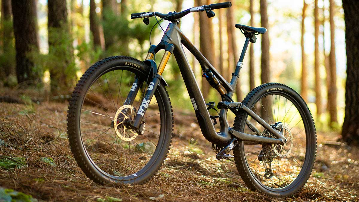 TEST. Specialized S Works Stumpjumper 15 TEST. Specialized S Works Stumpjumper 15
