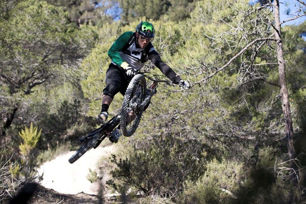 FABIEN BAREL FICHA POR CANYON